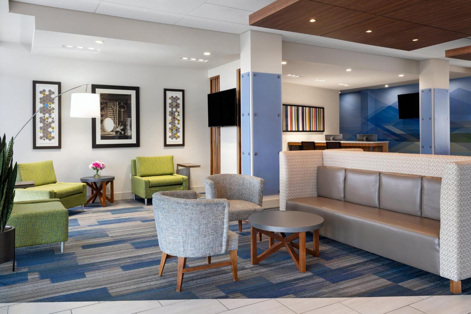 Holiday Inn Express & Suites - Madison West - Middleton By Ihg Exterior foto